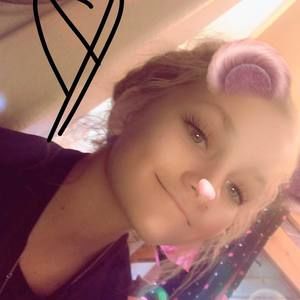 Meet your Posher, Danna